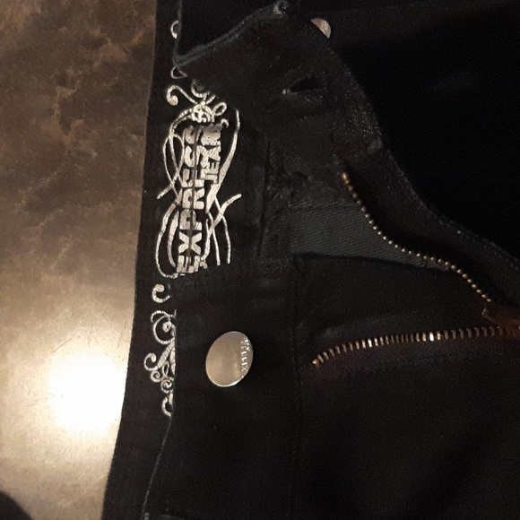 Express Denim Shorts Dark Blue Jean Whisker Faded Size M - Picture 4 of 5